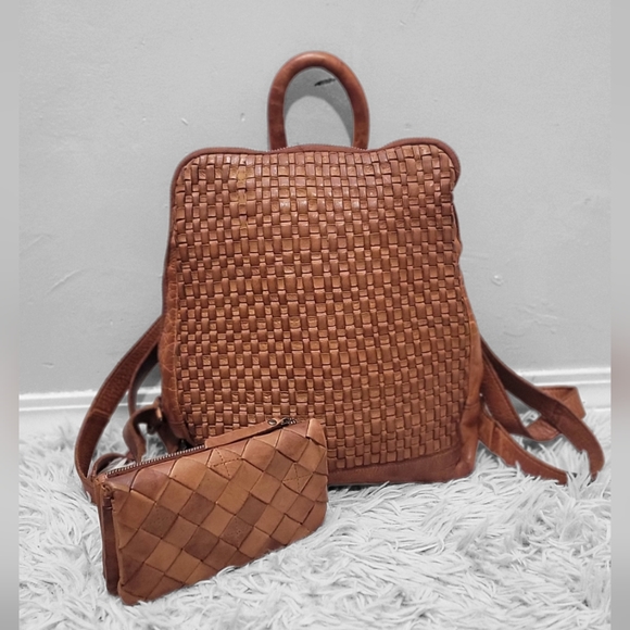 vilenca holland Handbags - 🔥ViLENCA HOLLAND 100%Genuine leather Backpack and Wallet